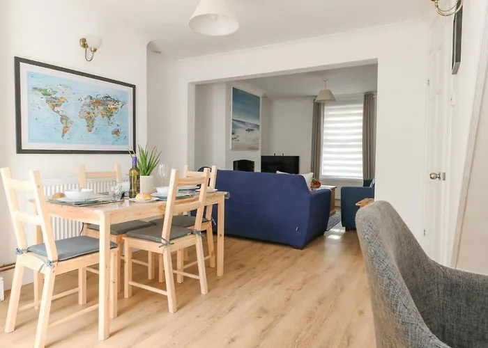 Day Cottage